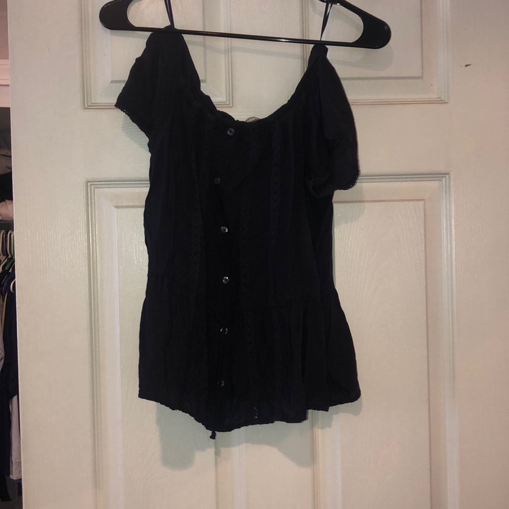 Off the shoulder short sleeve top.